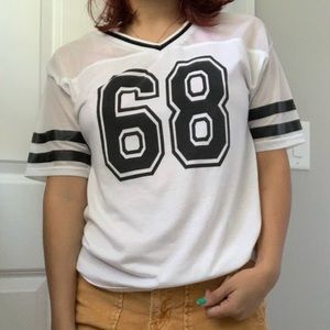 B&W "Sports-like" jersey